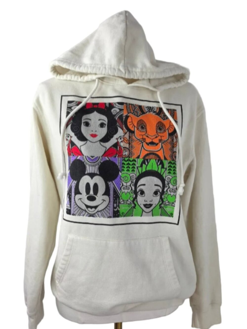 Disney 100 Hoodie Women’s L Ivory Snow White Simba Mickey Tiana Graphic